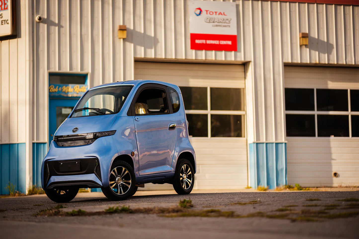 ECOLO ET4 Cruise Connect - Enclosed Mobility Scooter